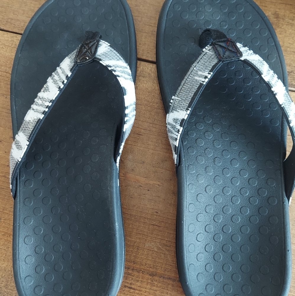 Vionic sandals